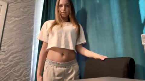 Snapshot of mafaldatefera chatting on 03-10-26, 06:29 Sara online show from 03-10-26, 06:29