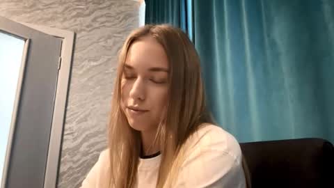 Snapshot of mafaldatefera chatting on 03-13-26, 06:20 Sara online show from 03-13-26, 06:20