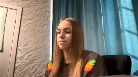 Snapshot of mafaldatefera chatting on 03-21-26, 07:13 Sara online show from 03-21-26, 07:13