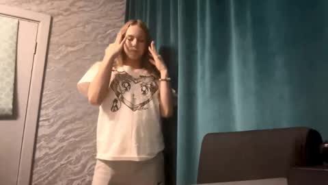 Snapshot of mafaldatefera chatting on 03-27-26, 09:10 Sara online show from 03-27-26, 09:10