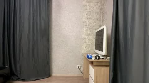 Marie online show from 04-02-26, 07:11