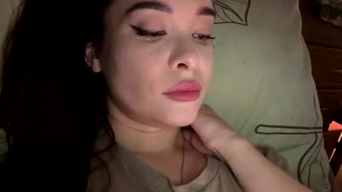 Snapshot of magggg658318 chatting on 09-18-25, 09:33 magggg658318 online show from 09-18-25, 09:33
