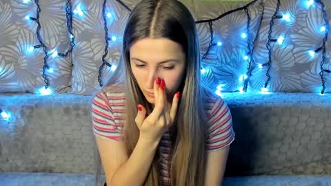 Maggie online show from 12-24-24, 03:49