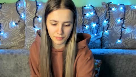 Maggie online show from 12-28-24, 04:19