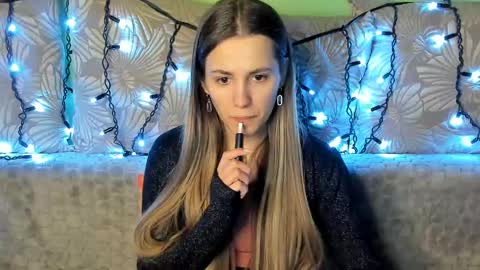 Maggie online show from 02-14-25, 04:37