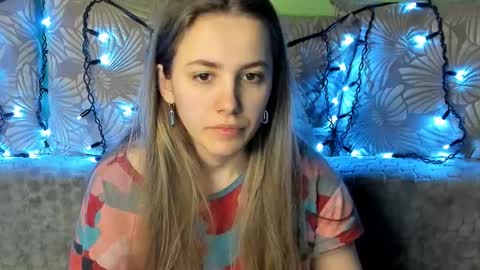 Maggie online show from 02-22-25, 04:40