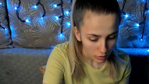 Maggie online show from 01-08-26, 01:52