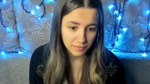 Maggie online show from 05-03-26, 02:39