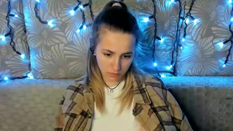 Maggie online show from 05-15-26, 11:23