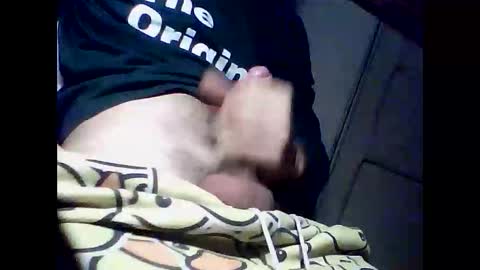 Snapshot of magic199 chatting on 04-11-26, 11:20 romantic online show from 04-11-26, 11:20