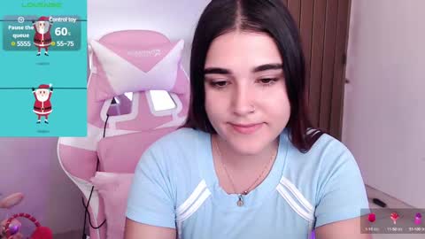 Luna  online show from 12-25-24, 04:43