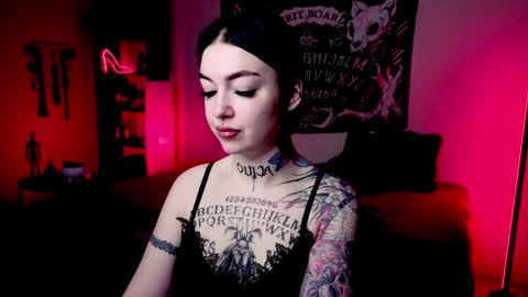 Snapshot of magic_alie chatting on 04-05-26, 07:44 Magic Allie online show from 04-05-26, 07:44