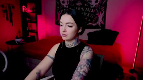 Snapshot of magic_alie chatting on 05-06-26, 06:57 Magic Allie online show from 05-06-26, 06:57