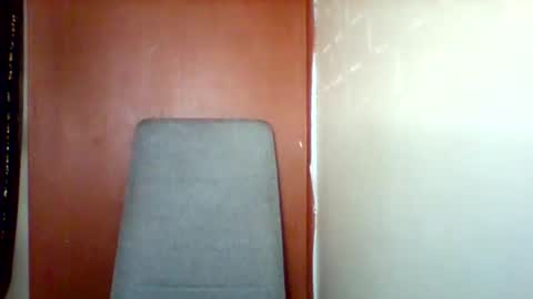 Snapshot of magic_bliss chatting on 10-06-25, 09:40 Bliss online show from 10-06-25, 09:40