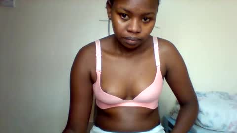 Snapshot of magic_bliss chatting on 11-02-25, 06:21 Bliss online show from 11-02-25, 06:21