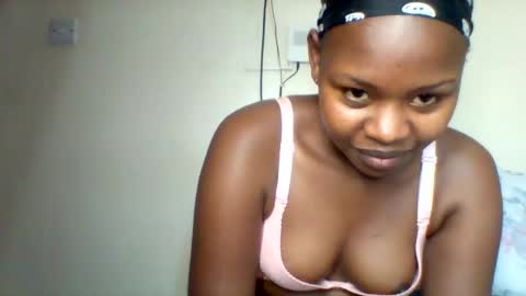 Snapshot of magic_bliss chatting on 11-08-25, 07:23 Bliss online show from 11-08-25, 07:23