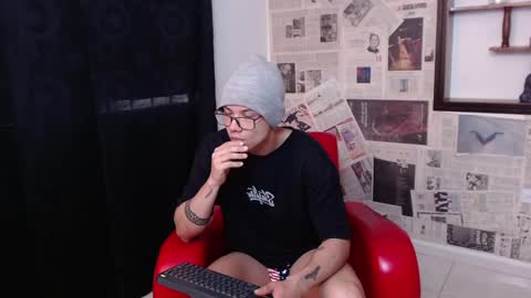 Damian Rivers online show from 09-22-25, 01:35