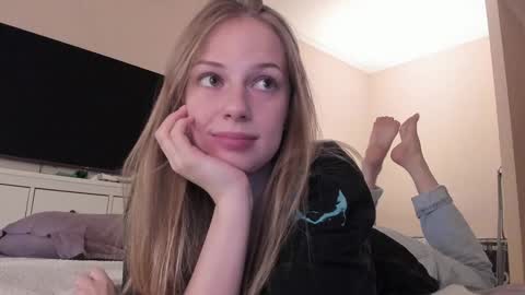 Alice  online show from 12-05-24, 02:11