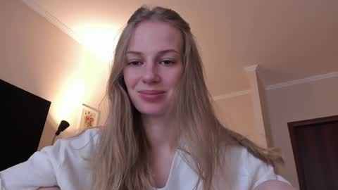 Alice  online show from 12-18-24, 09:36