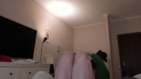 Alice  online show from 12-25-24, 09:24