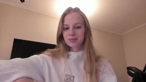 Alice  online show from 02-13-25, 12:54