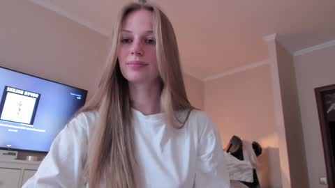Alice  online show from 02-09-26, 11:14