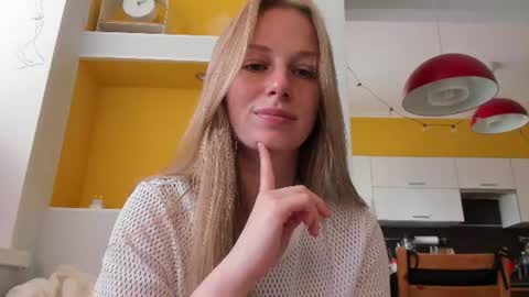 Alice  online show from 06-29-26, 01:33