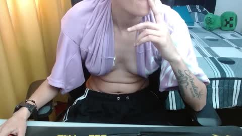 Jade online show from 03-26-26, 01:49