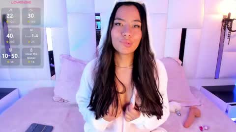 Snapshot of magic_mei chatting on 05-13-26, 07:55 Mei online show from 05-13-26, 07:55