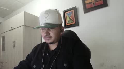 magic_milk23 online show from 09-22-25, 02:35