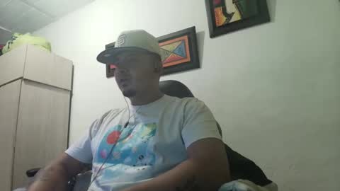 magic_milk23 online show from 10-06-25, 04:10