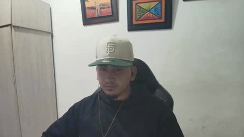 magic_milk23 online show from 10-19-25, 05:52