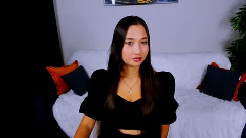 magic_phoenix online show from 12-22-24, 08:03