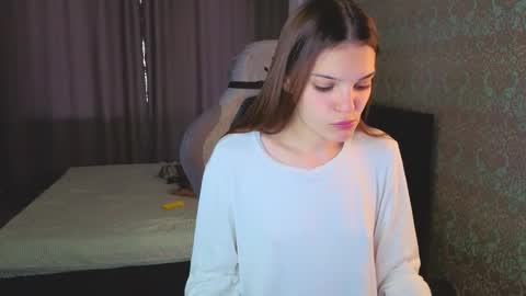 Merry online show from 09-30-25, 01:32