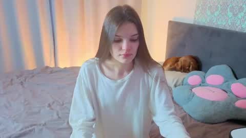 Merry online show from 05-06-26, 01:47