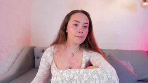 Snapshot of magic_vera chatting on 10-30-25, 12:17 Vera online show from 10-30-25, 12:17