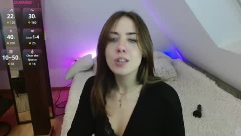 Zooey online show from 02-04-26, 09:09