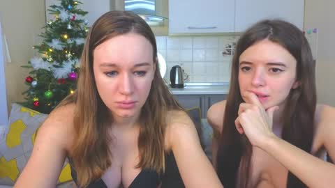 Snapshot of magical_mermaids chatting on 01-02-25, 10:37 Alice online show from 01-02-25, 10:37
