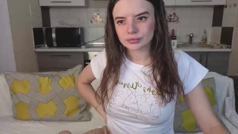 Snapshot of magical_mermaids chatting on 10-12-25, 12:59 Alice online show from 10-12-25, 12:59