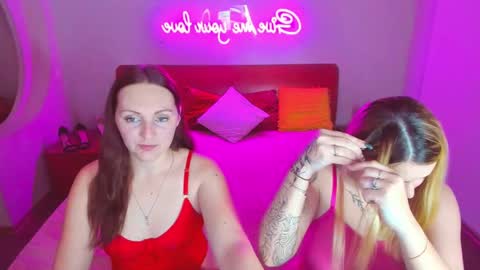 Lili and Bella online show from 02-14-25, 07:28