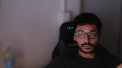 Snapshot of magicjawn chatting on 10-08-25, 04:21 magicjawn online show from 10-08-25, 04:21