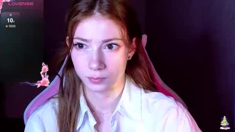 Snapshot of magicladyy chatting on 04-07-26, 04:40 Angel online show from 04-07-26, 04:40