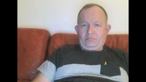 Snapshot of magicman250 chatting on 09-17-25, 02:24 magicman250 online show from 09-17-25, 02:24