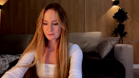 magicpeaach online show from 02-06-25, 03:09