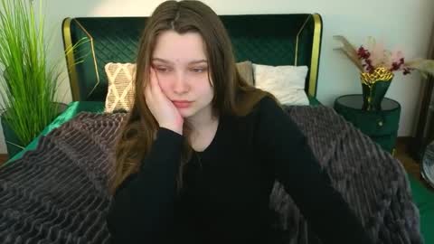 Emily online show from 04-09-26, 06:30