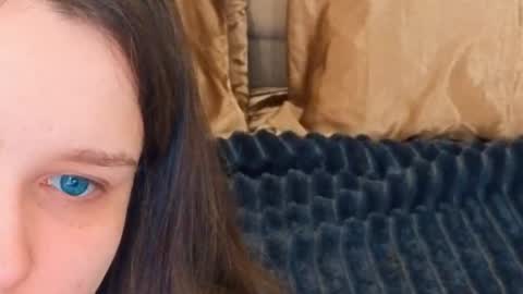 Emily online show from 05-01-26, 05:56