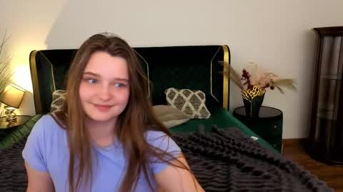 Emily online show from 05-11-26, 04:26