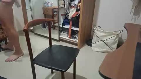 Snapshot of magicstick3003 chatting on 02-16-26, 04:19 Eli online show from 02-16-26, 04:19