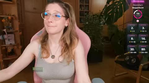 Nicole online show from 10-18-25, 08:31