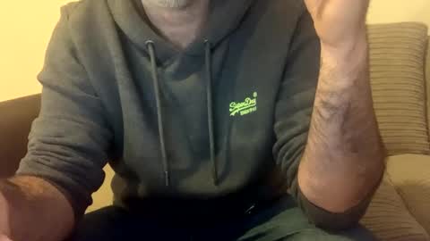 Daddy Bear online show from 01-07-25, 10:54